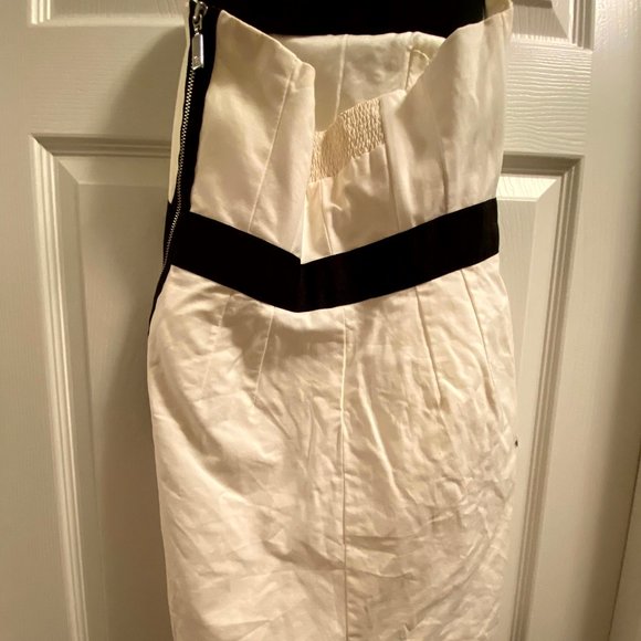 Zara White Strapless Dress with Black Set-in Waistband and Exposed Side Zipper - Picture 2 of 4
